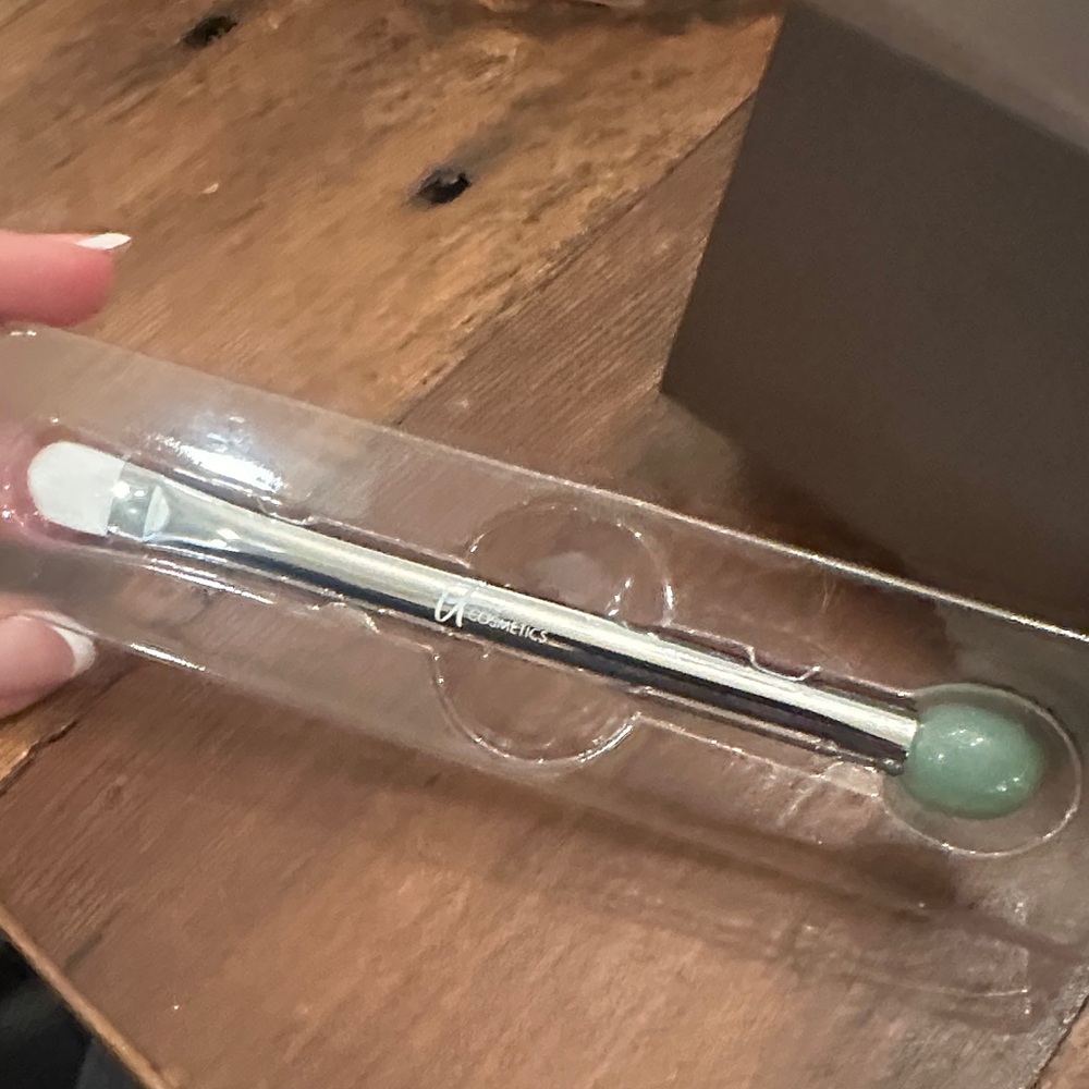 It Cosmetics Dual-Ended Facial Roller